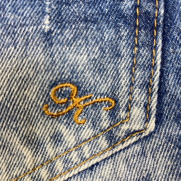 Salvaje Denim Distressed Short Raw Edge Lace Lined Front Shorts Size 11 - Picture 5 of 10